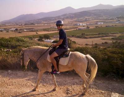 solo travel Paros Greece under30experiences